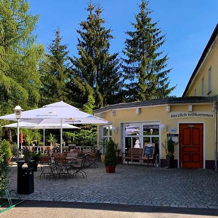 Pension Am Waldguertel Forst  Bagian luar foto