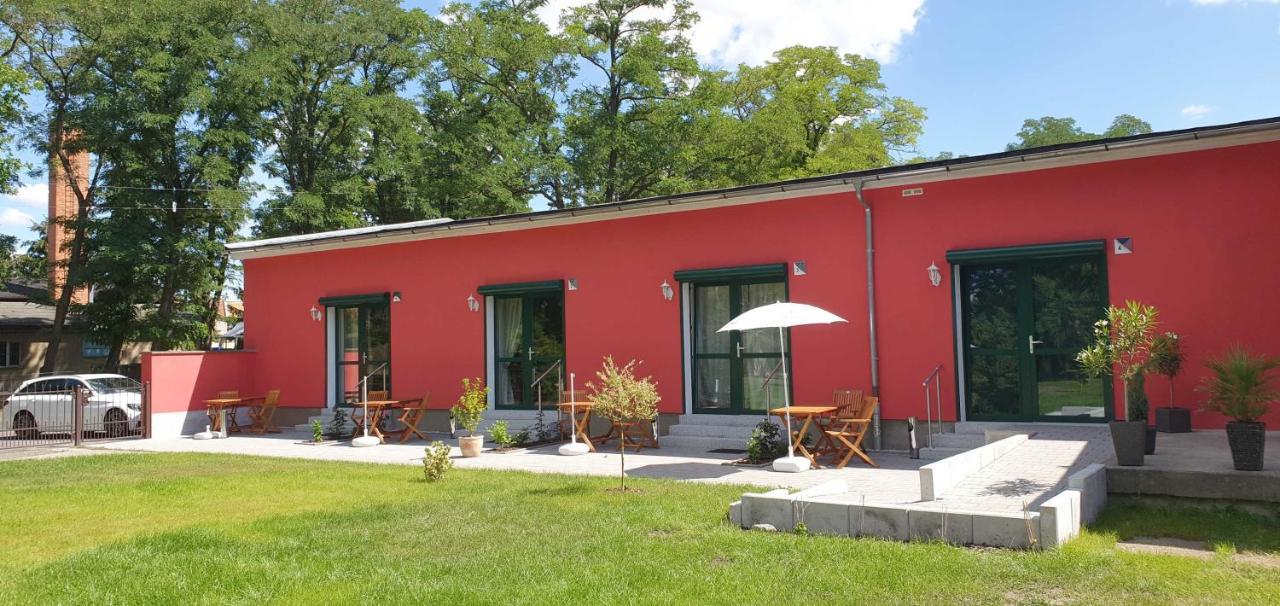 Pension Am Waldguertel Forst  Bagian luar foto